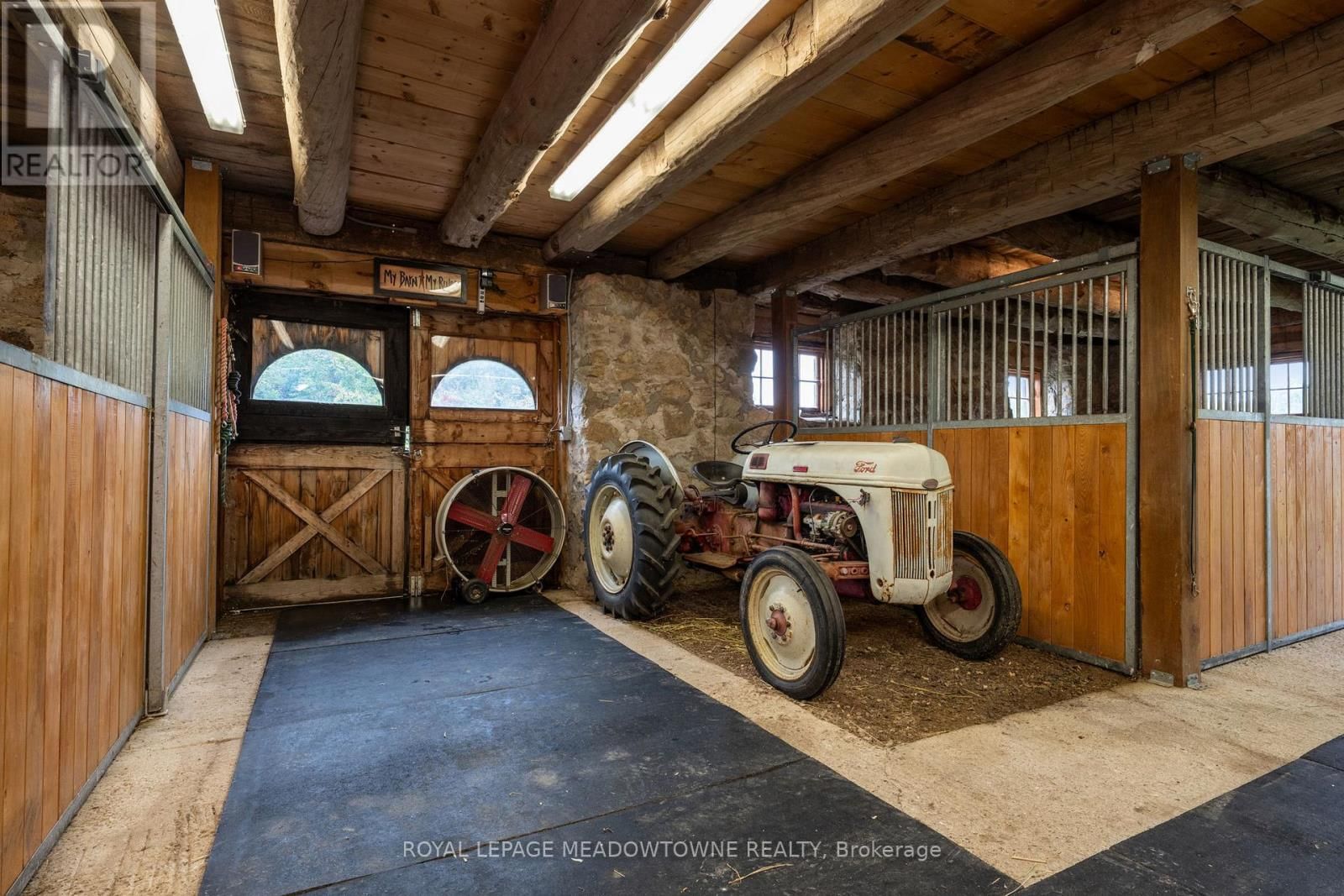 16089 SHAWS CREEK ROAD Image 32