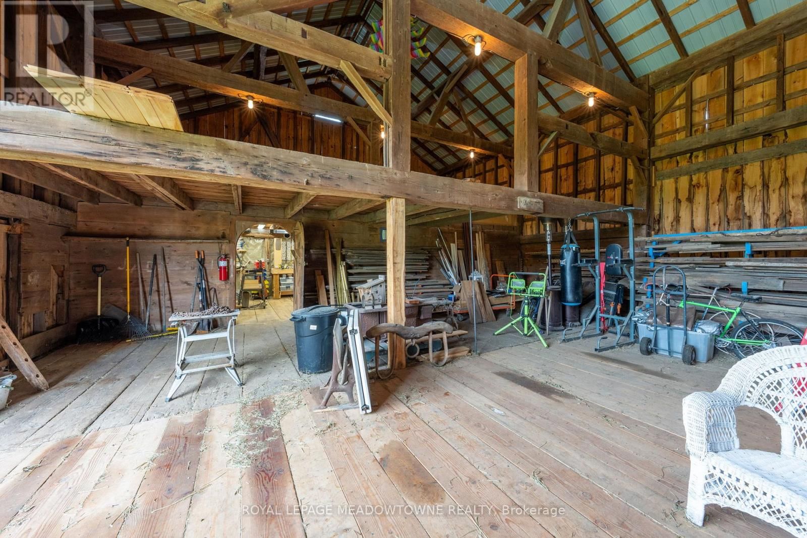 16089 SHAWS CREEK ROAD Image 34