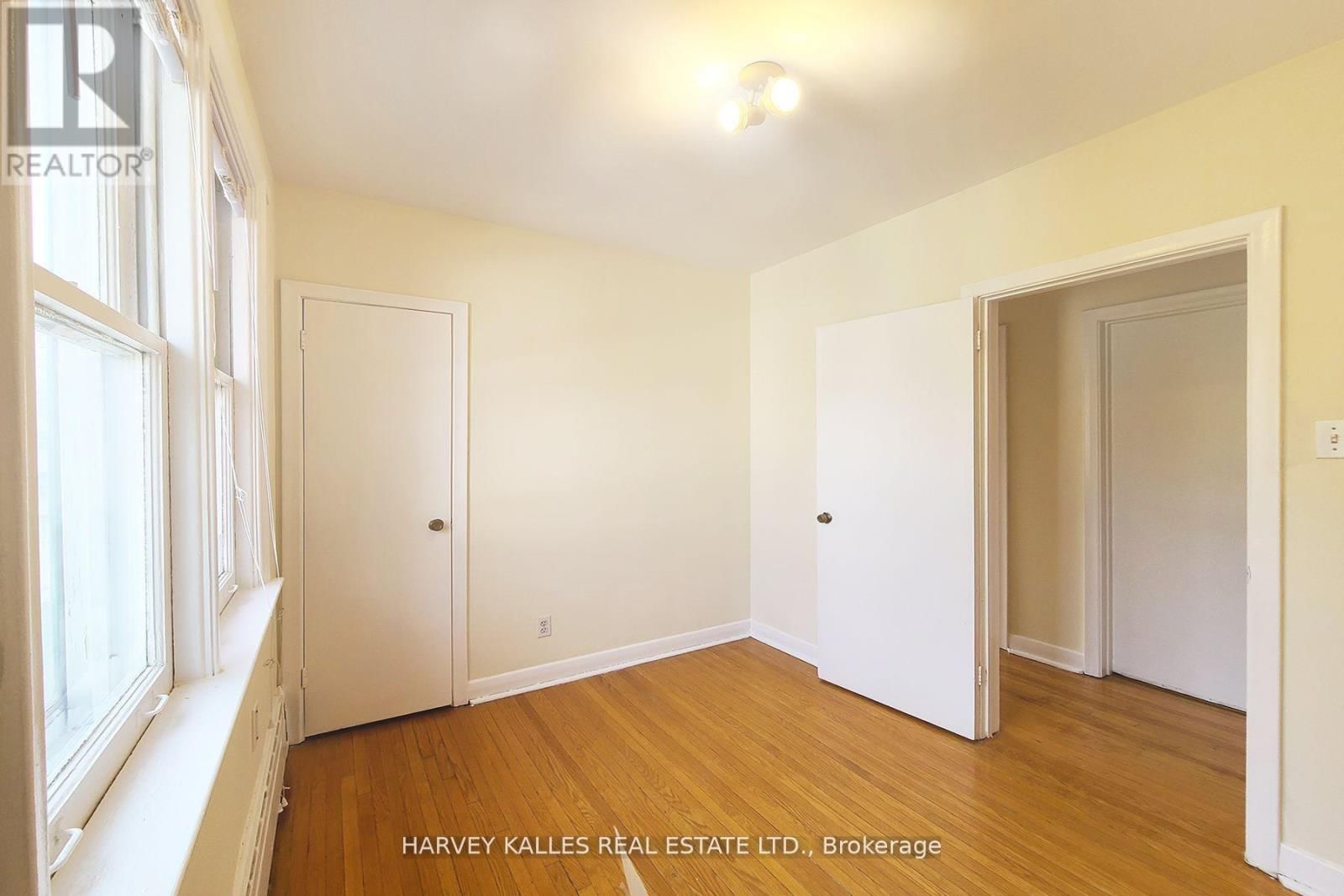 103 & 105 GILMOUR AVENUE Image 15