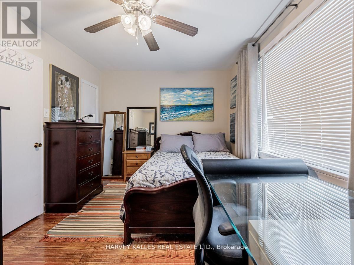 103 & 105 GILMOUR AVENUE Image 28