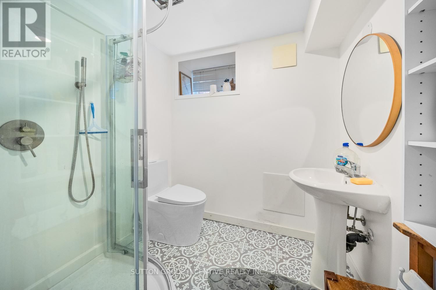 65 BARRHEAD CRESCENT Image 21