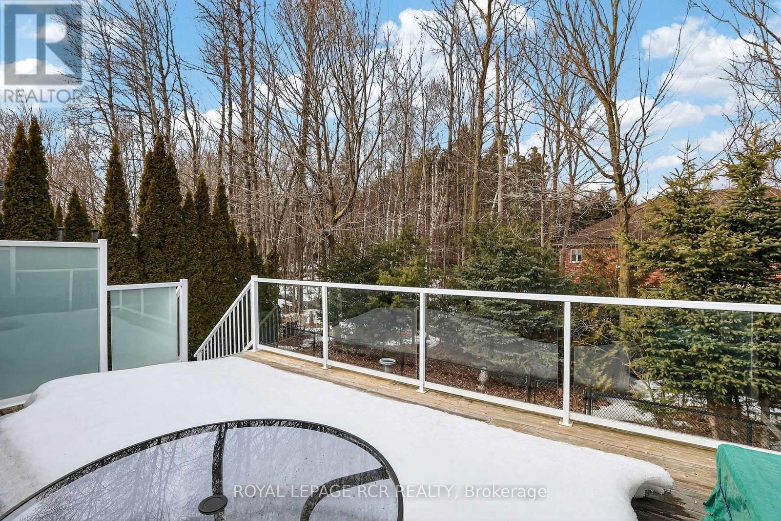 26 NAILSWORTH CRESCENT Image 18