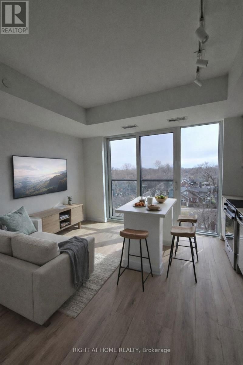 808 - 1660 BLOOR STREET WEST Image 1