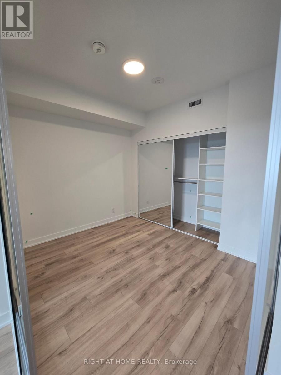 808 - 1660 BLOOR STREET WEST Image 13