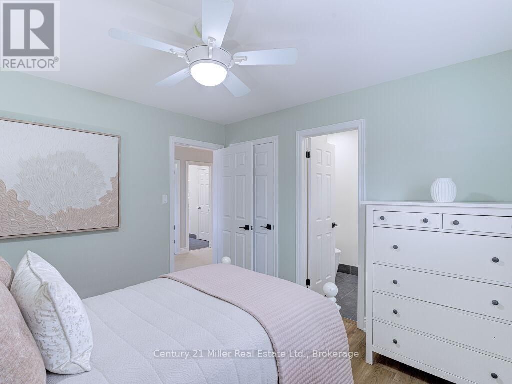 2128 ARBOURVIEW DRIVE Image 34