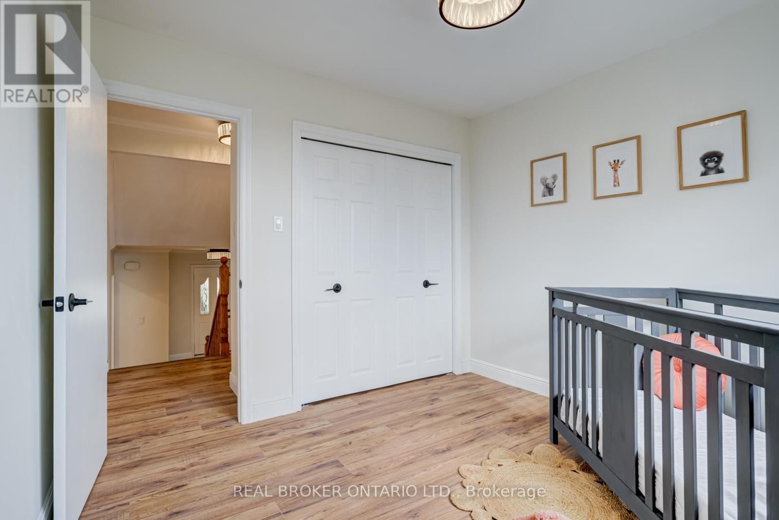 1252 LAKEVIEW DRIVE Image 25