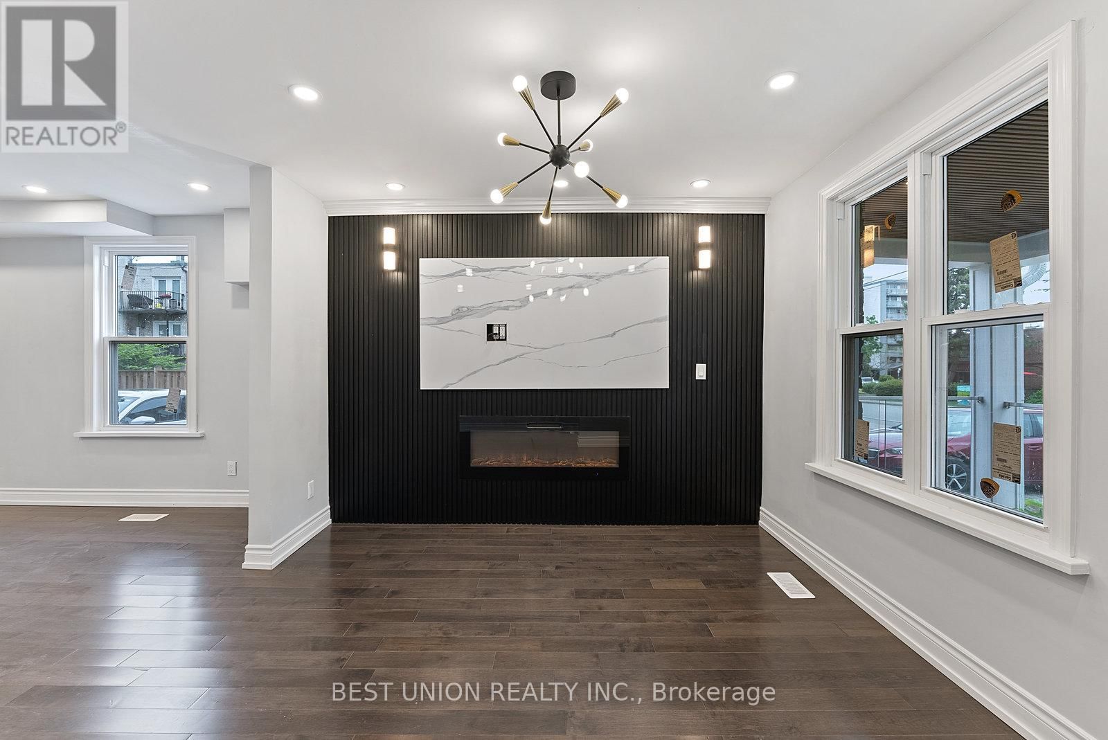 15 BURLINGTON STREET Image 5