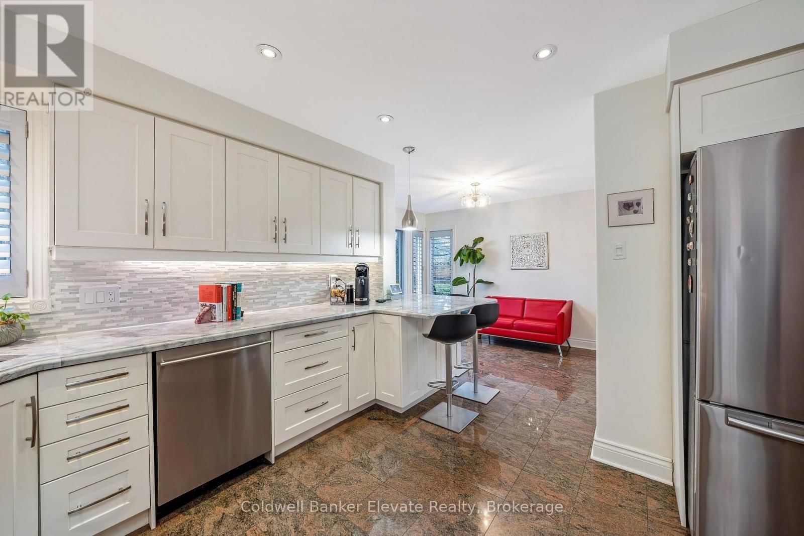 1531 POLESDEN DRIVE Image 14