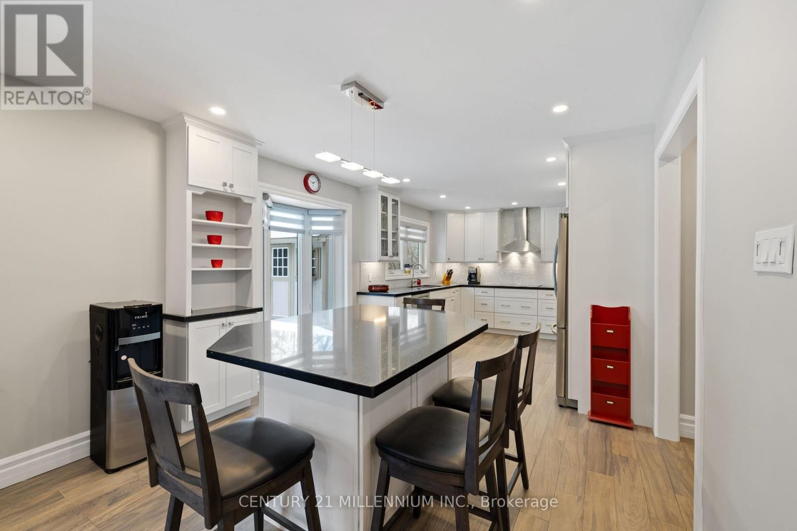 4 MARCHMOUNT CRESCENT Image 11