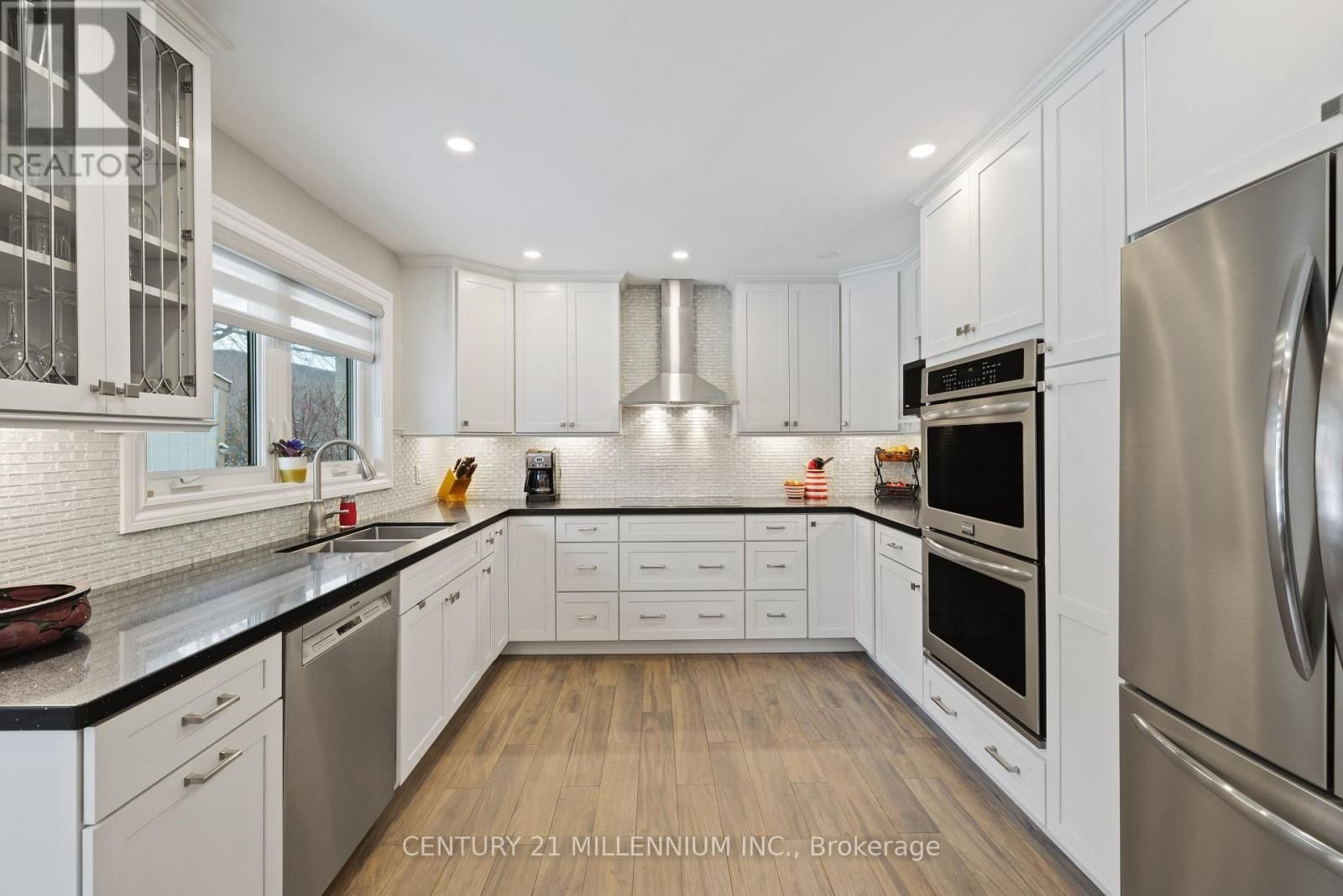 4 MARCHMOUNT CRESCENT Image 13