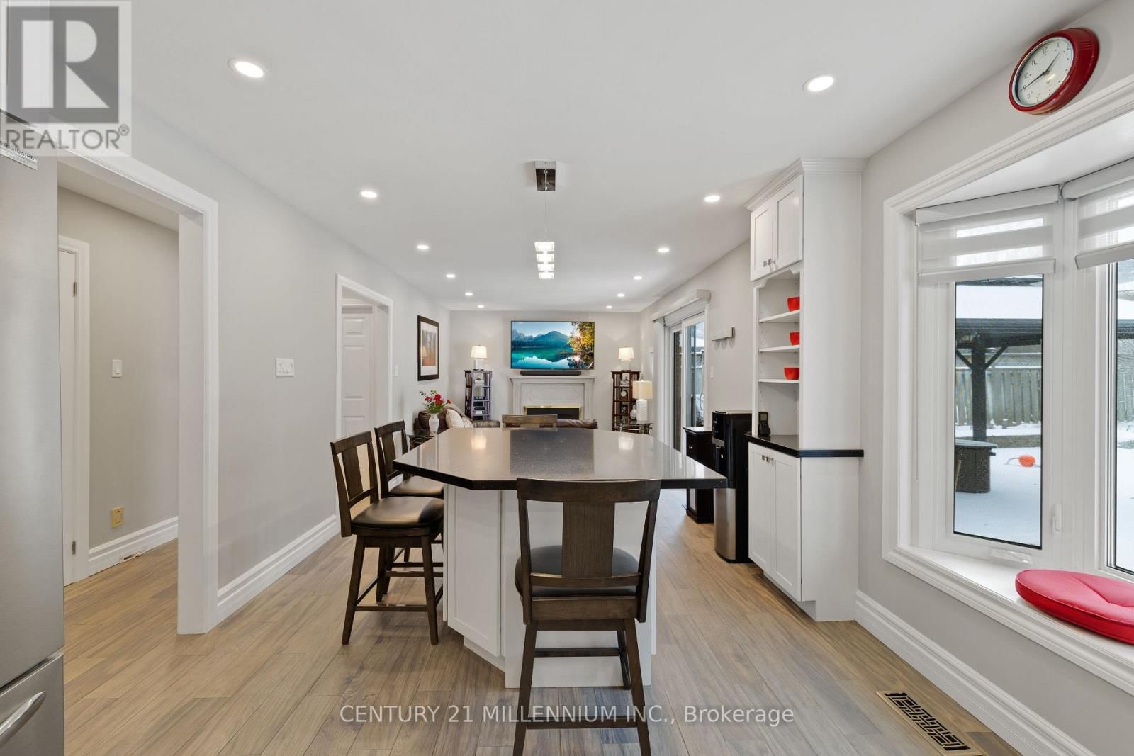 4 MARCHMOUNT CRESCENT Image 15