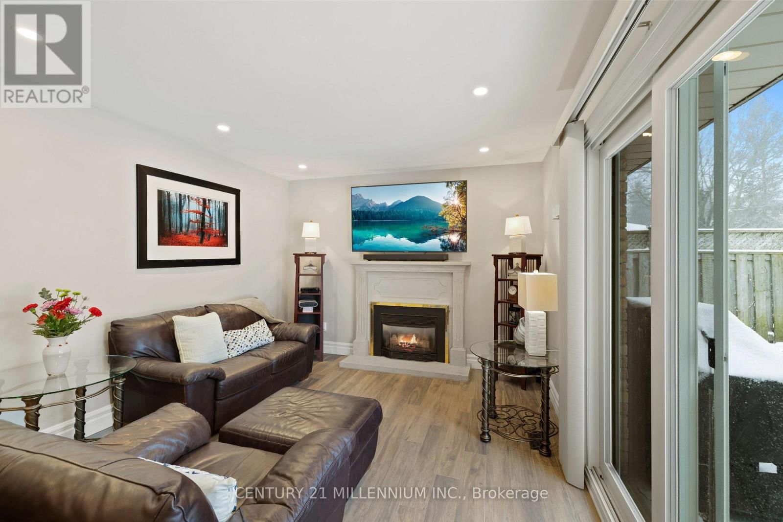 4 MARCHMOUNT CRESCENT Image 17