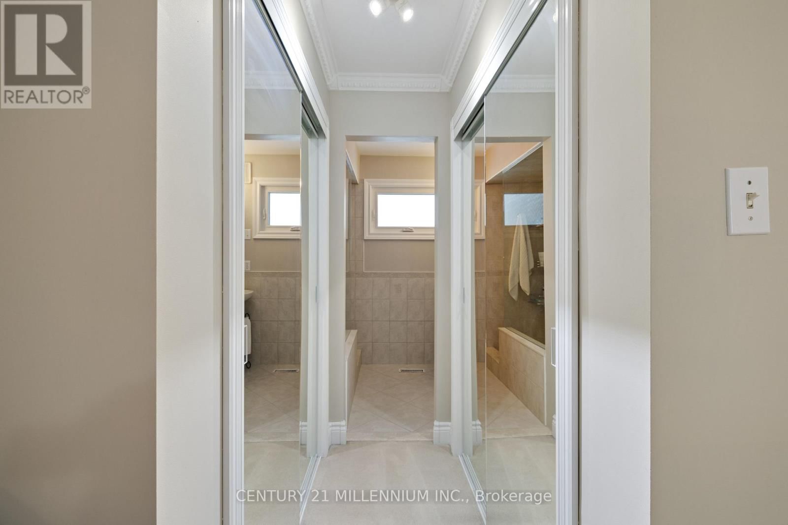 4 MARCHMOUNT CRESCENT Image 23