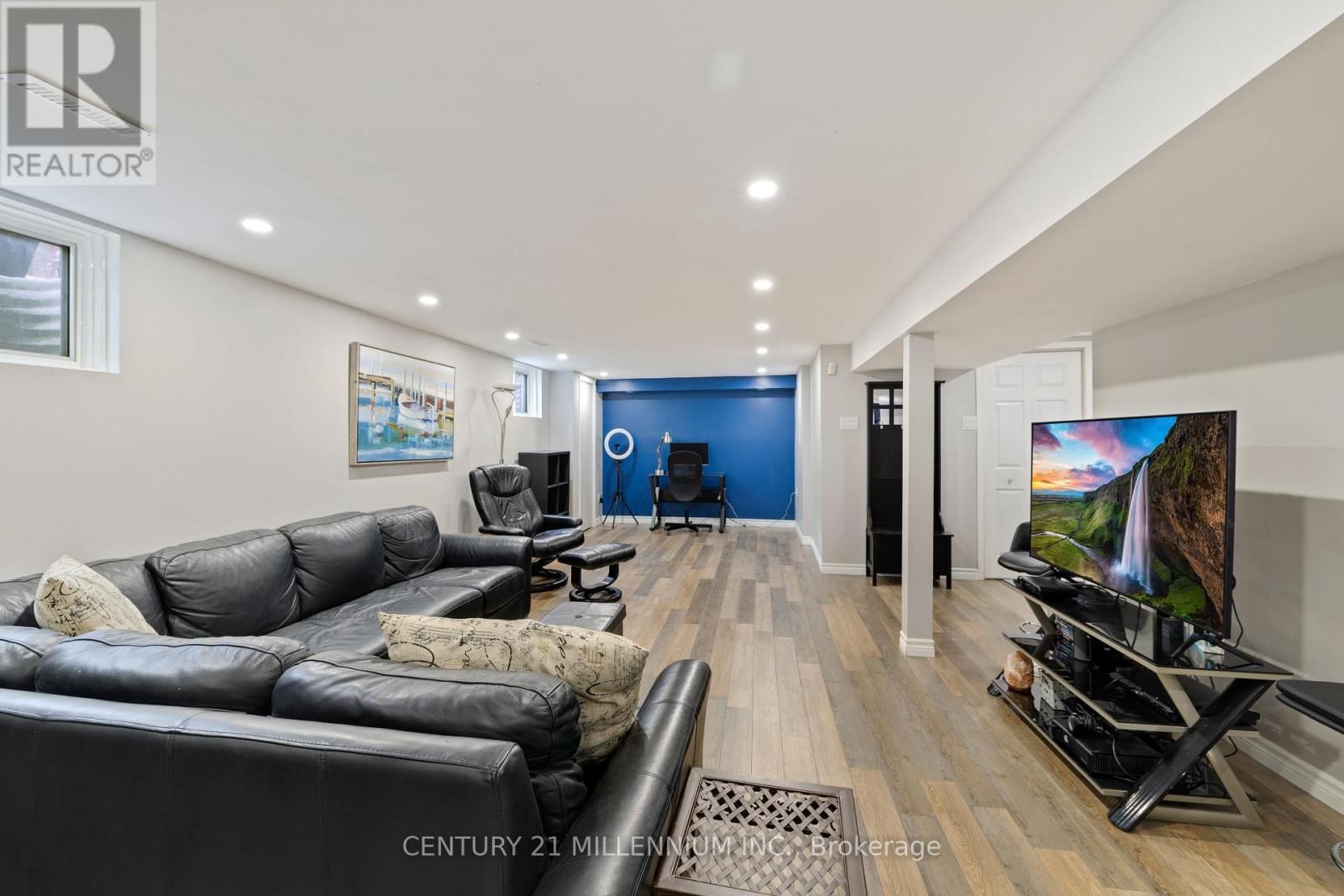 4 MARCHMOUNT CRESCENT Image 31