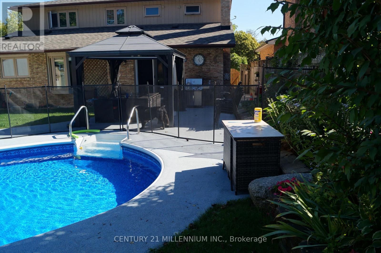 4 MARCHMOUNT CRESCENT Image 37