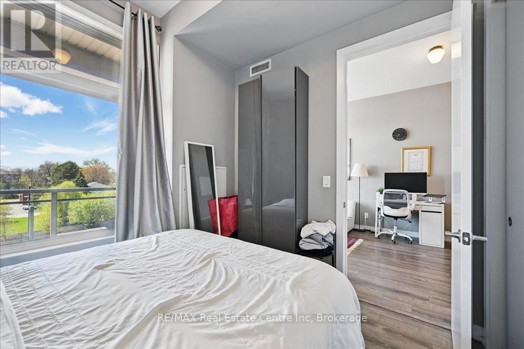 420 - 457 PLAINS ROAD EAST Image 15