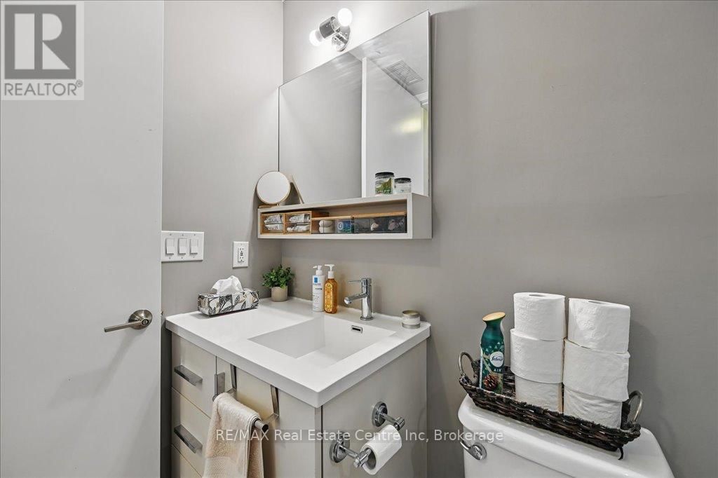 420 - 457 PLAINS ROAD EAST Image 18