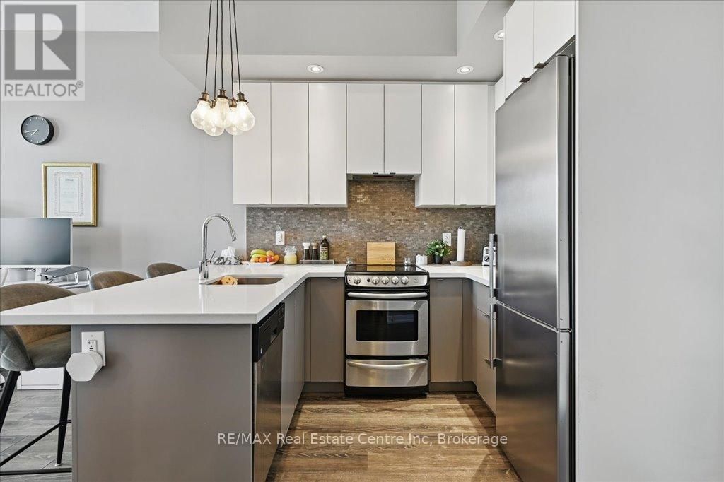 420 - 457 PLAINS ROAD EAST Image 2