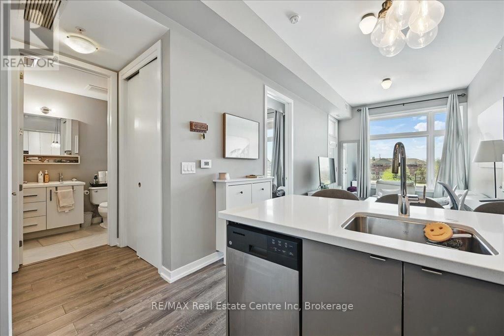 420 - 457 PLAINS ROAD EAST Image 3