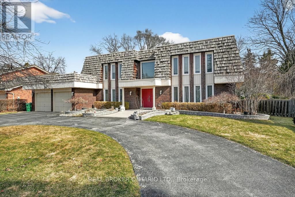 2145 ONEIDA CRESCENT Image 2