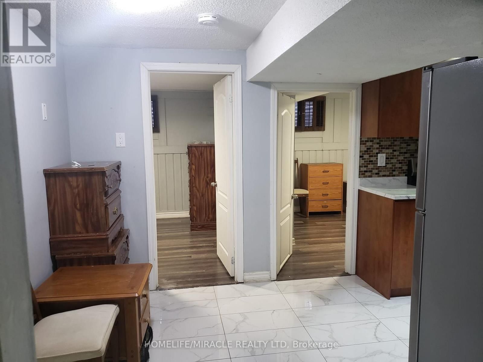 505 SILVERSTONE DRIVE Image 20