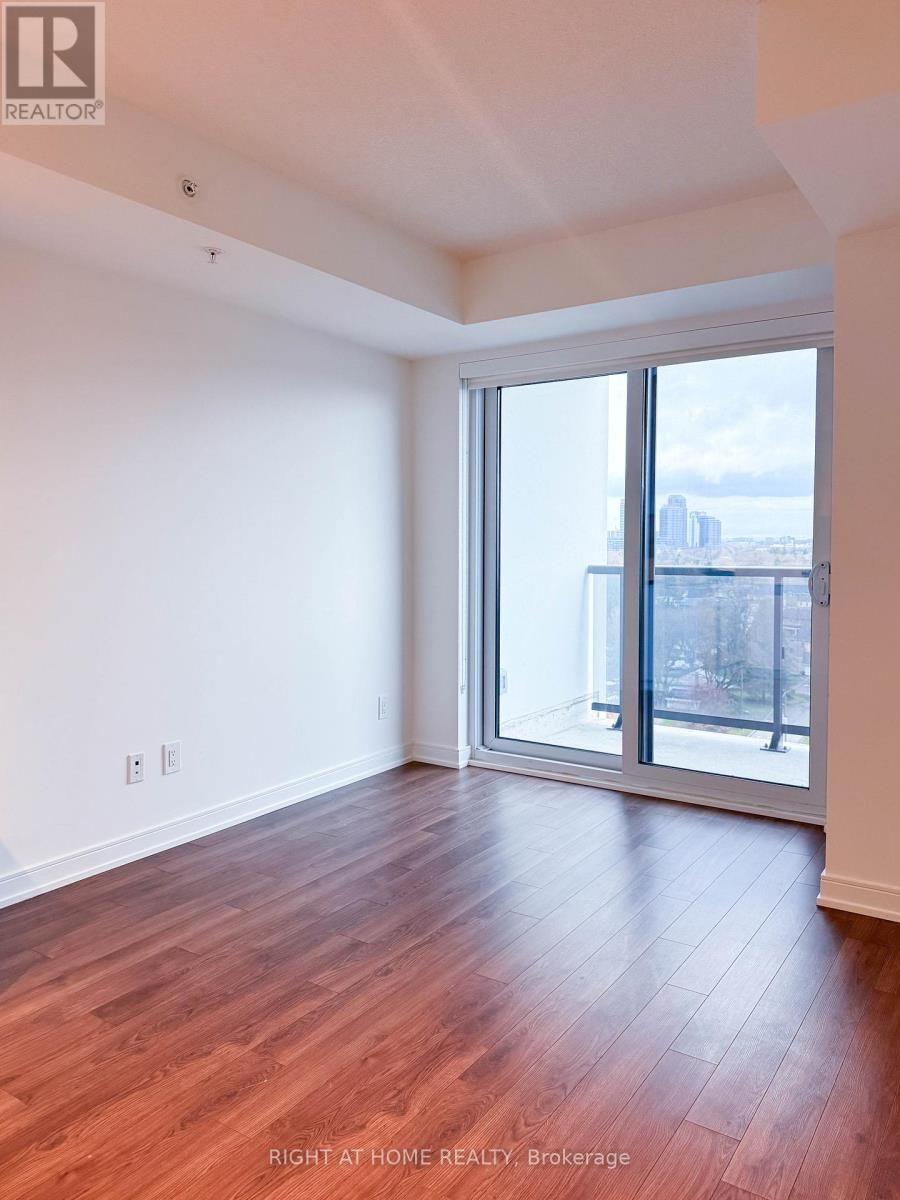 1003 - 30 SAMUEL WOOD WAY Image 3