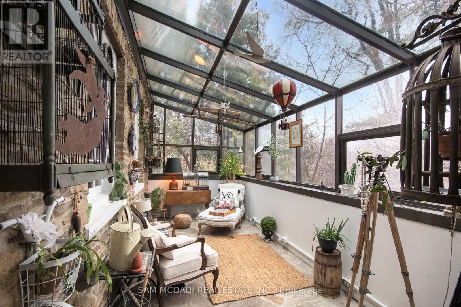 85 YORKLEIGH AVENUE Image 12