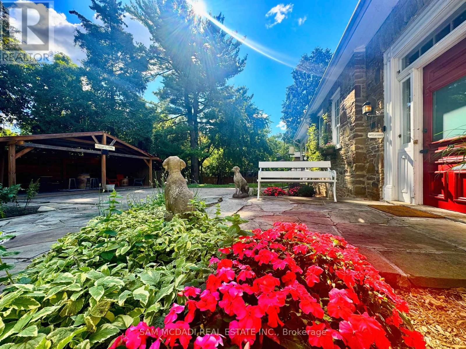 85 YORKLEIGH AVENUE Image 34