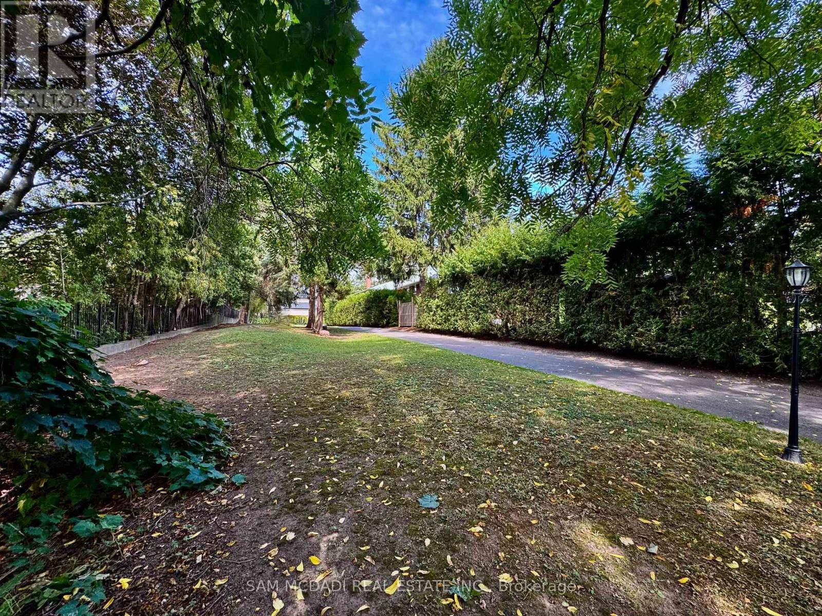 85 YORKLEIGH AVENUE Image 45