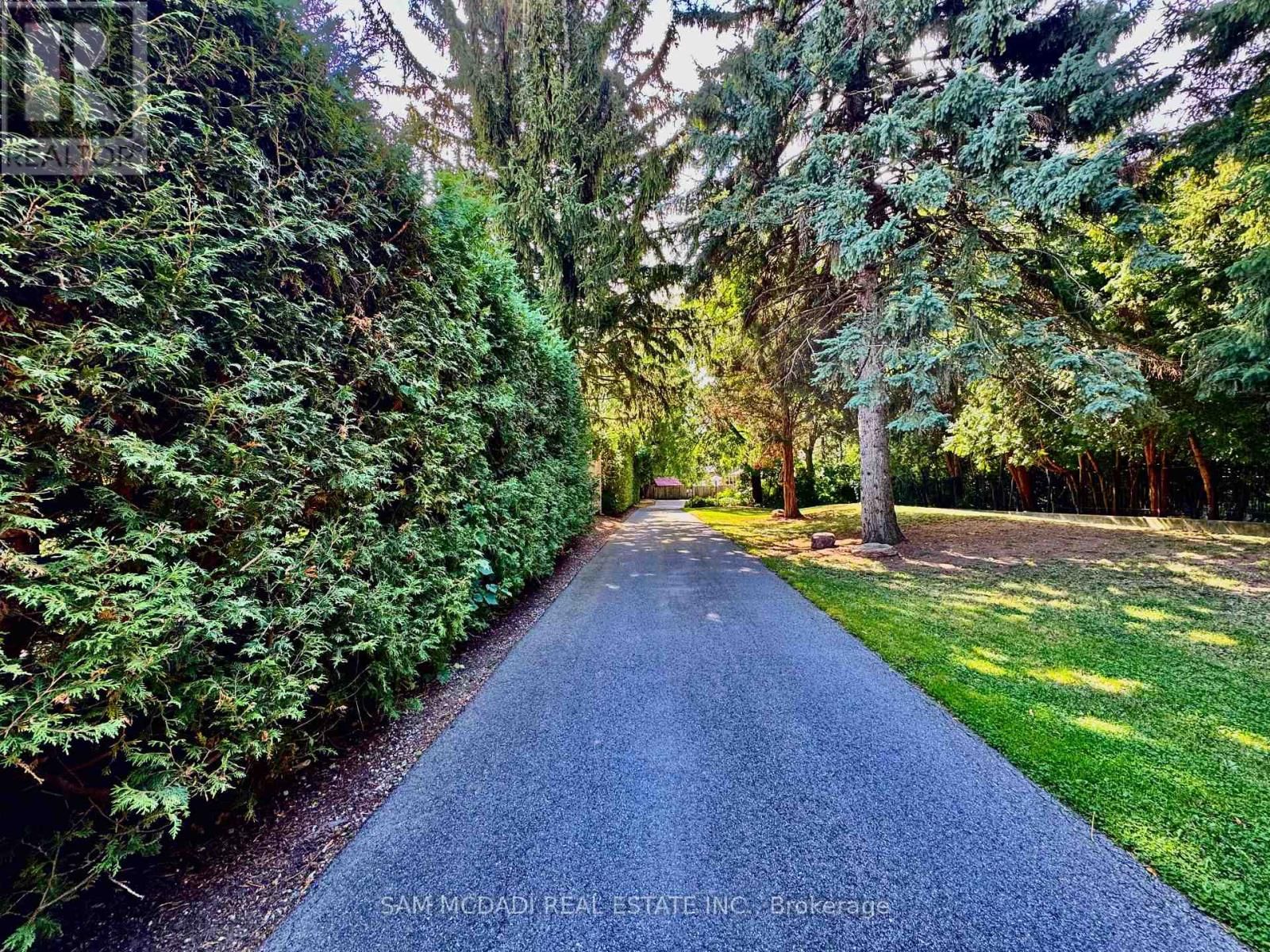 85 YORKLEIGH AVENUE Image 46