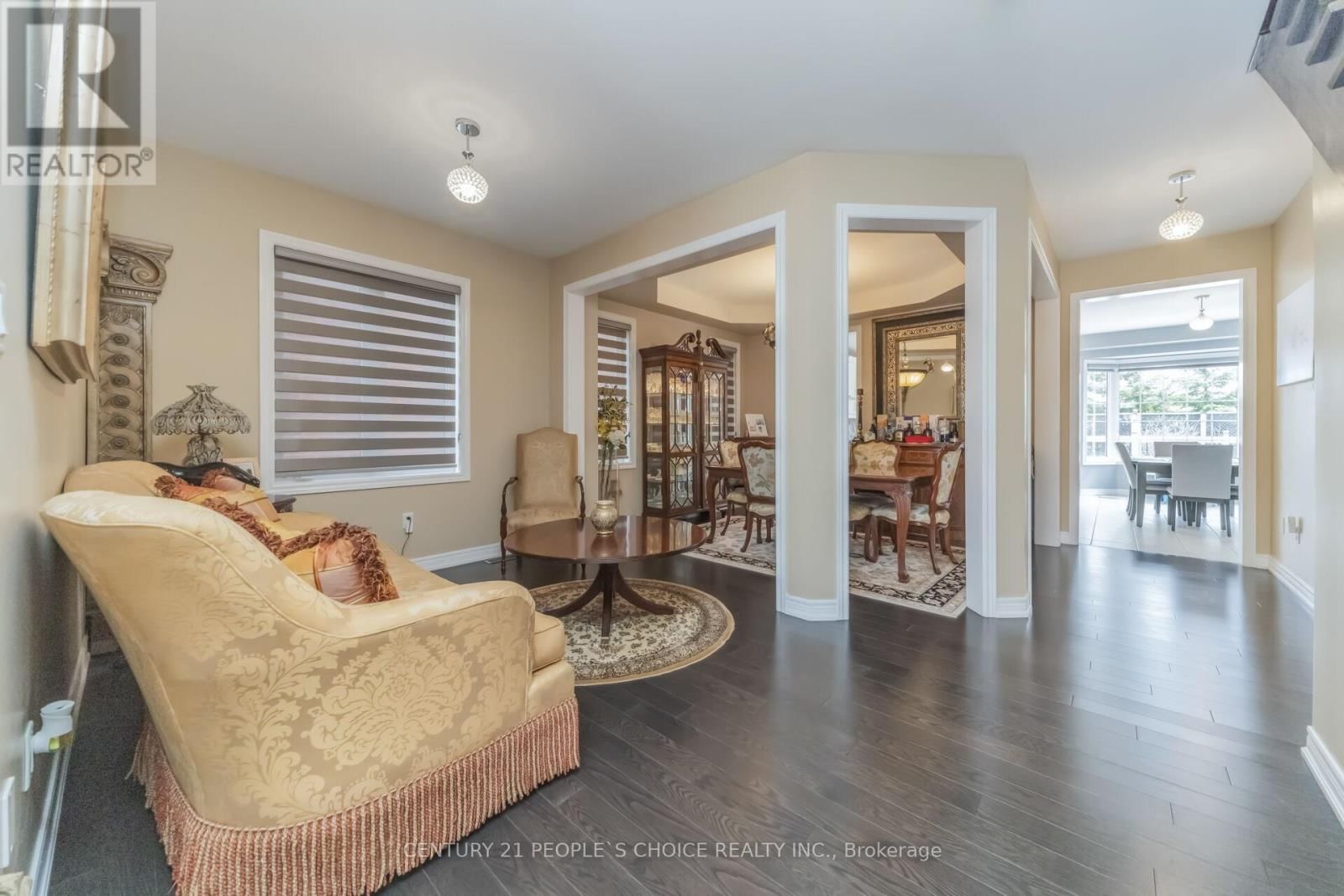 28 TRURO CIRCLE Image 6