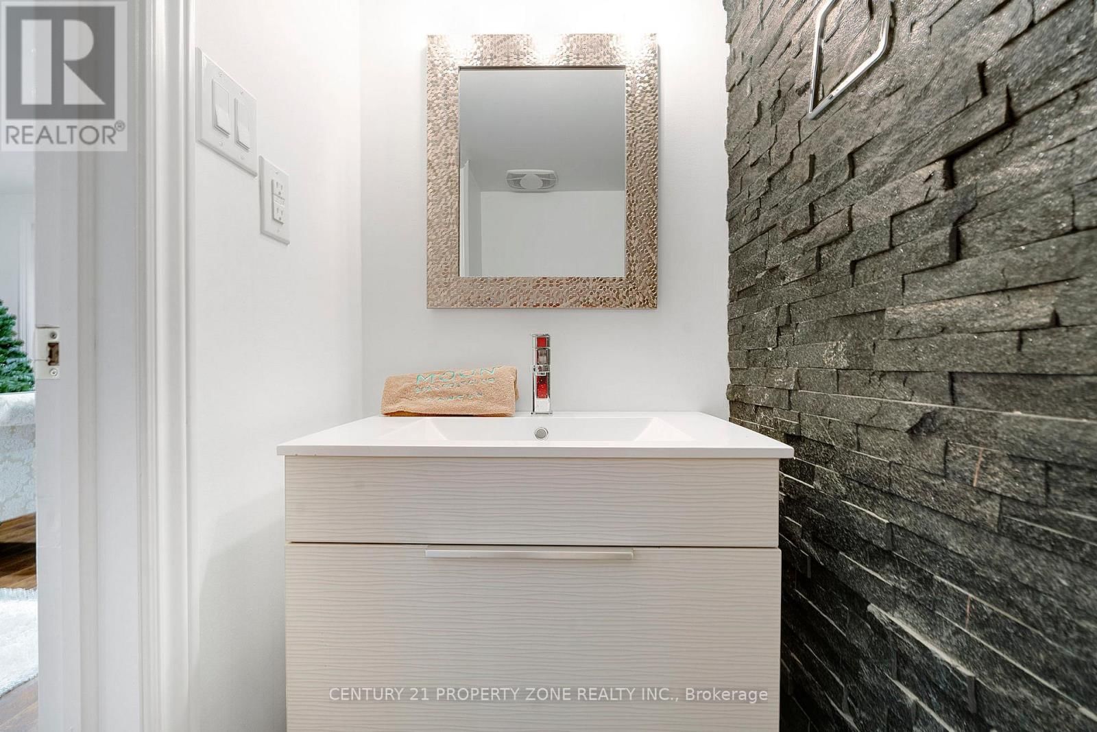 30 GROUSE LANE Image 32