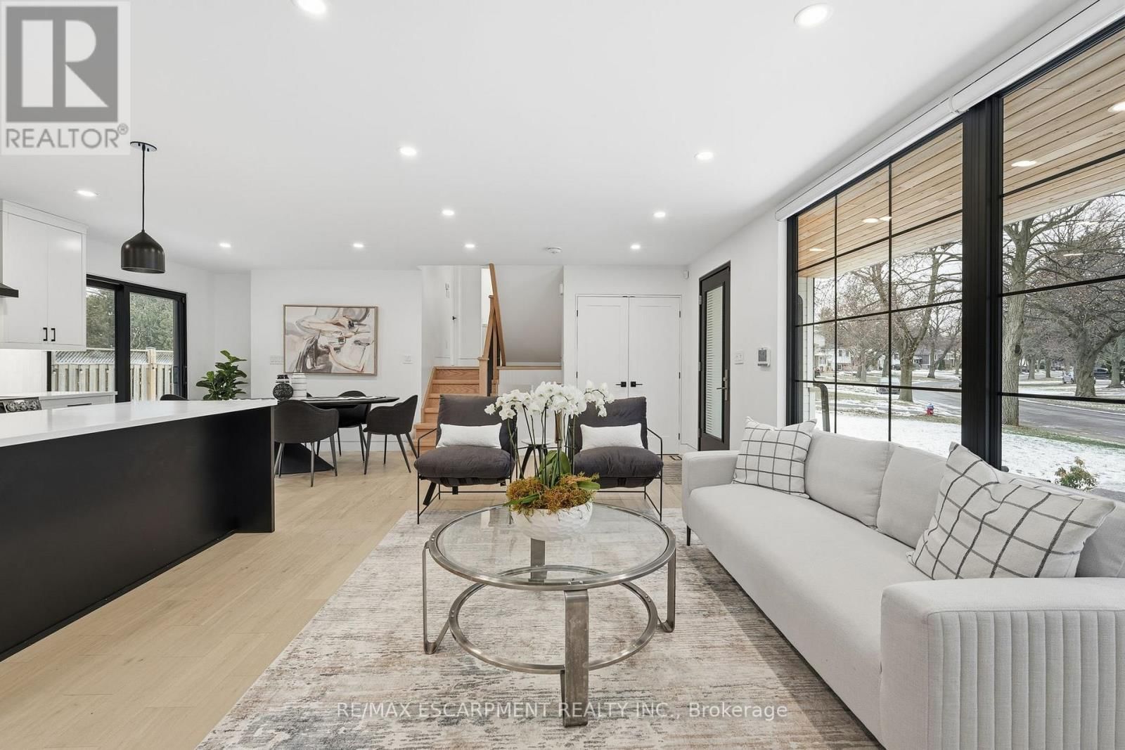 5135 MULBERRY DRIVE Image 3