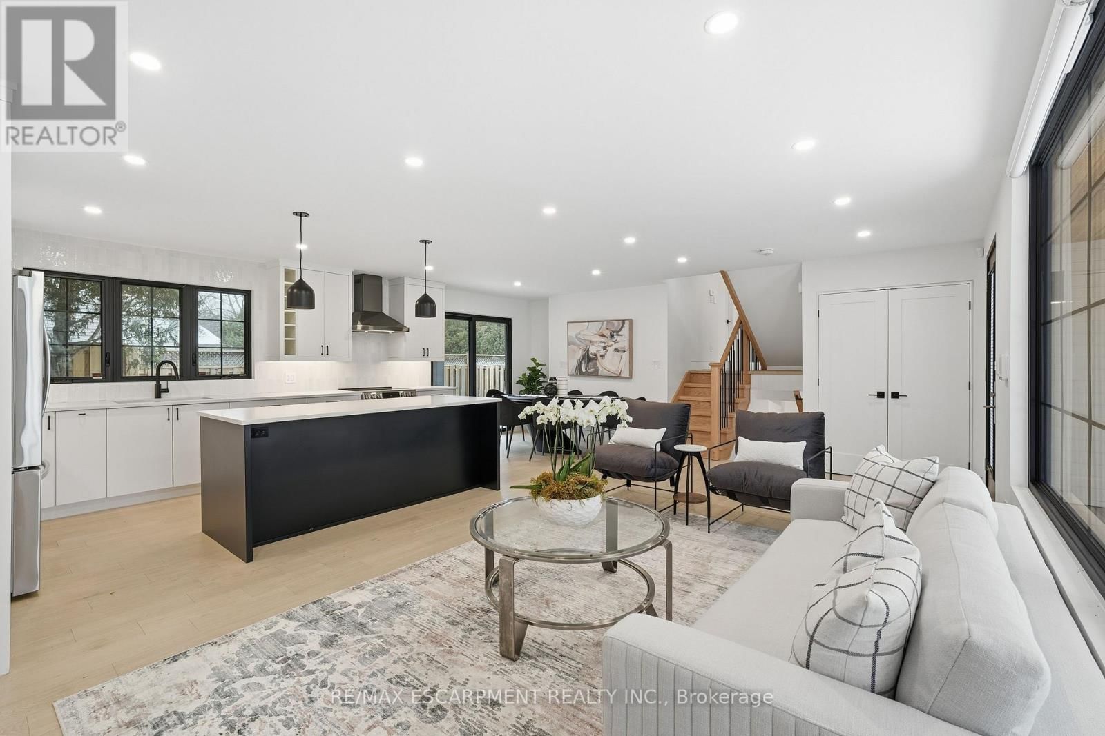 5135 MULBERRY DRIVE Image 4