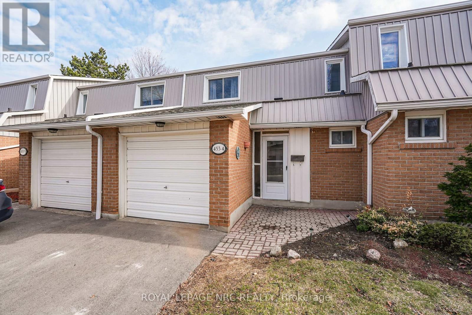 4 - 453 WOODVIEW ROAD Image 1