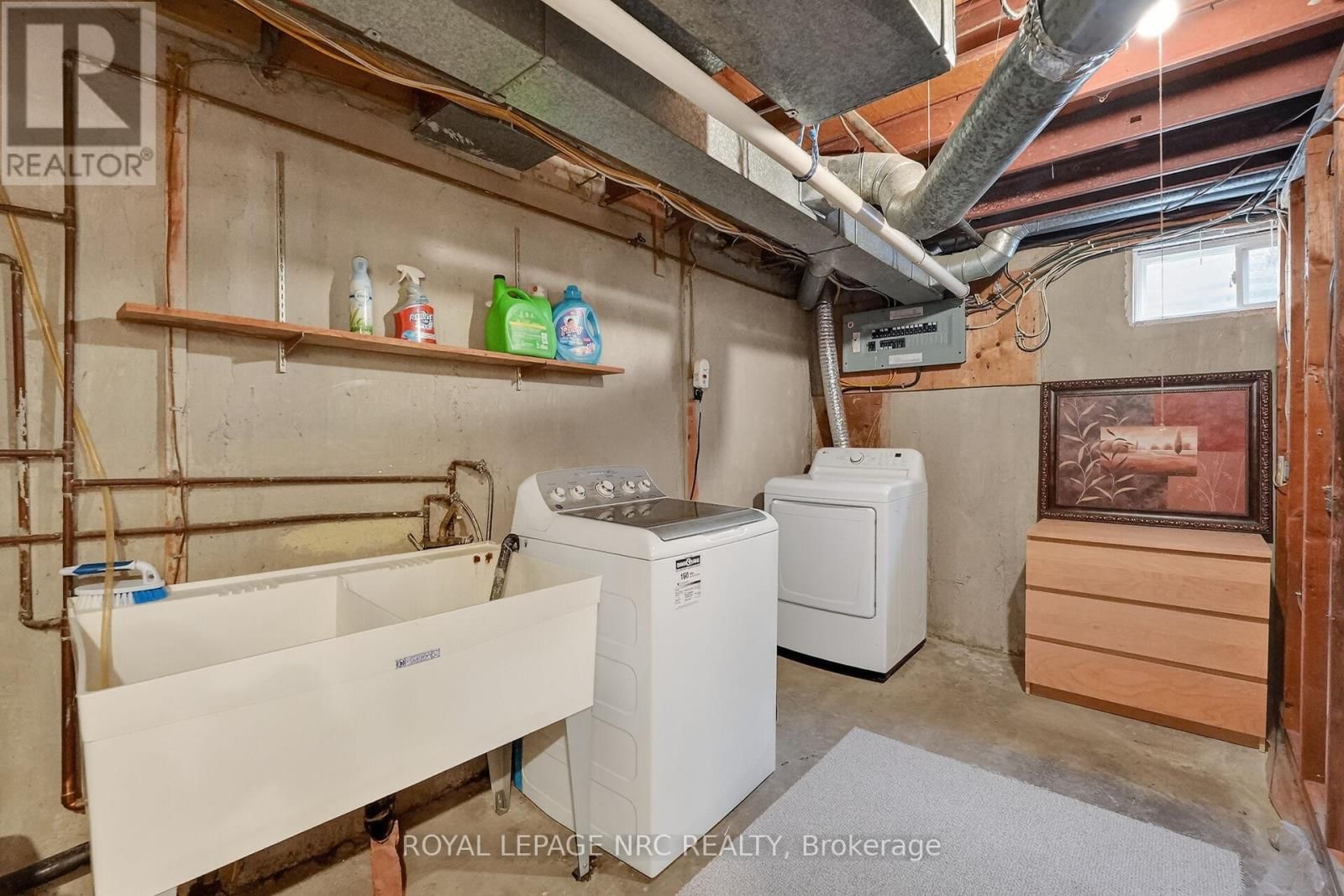 4 - 453 WOODVIEW ROAD Image 30