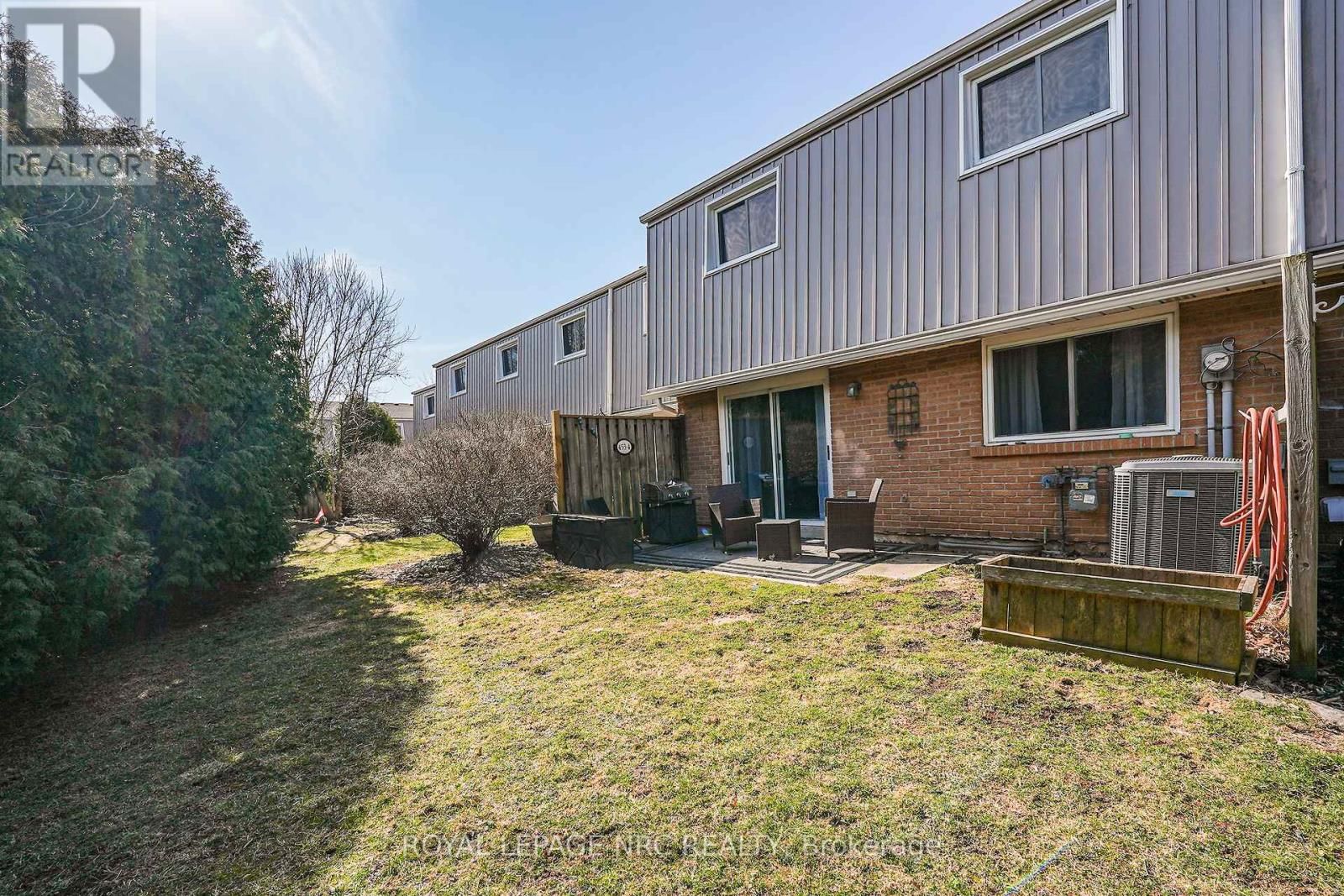 4 - 453 WOODVIEW ROAD Image 31