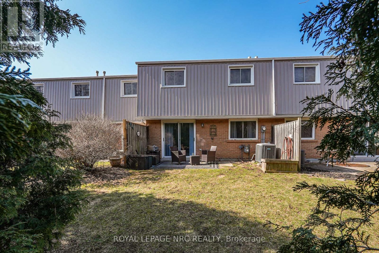 4 - 453 WOODVIEW ROAD Image 32