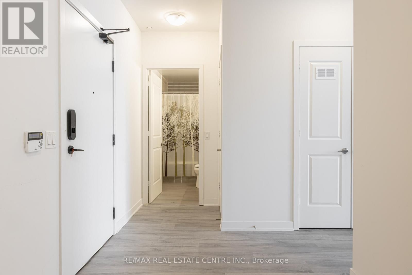 108 - 4675 METCALFE AVENUE Image 14