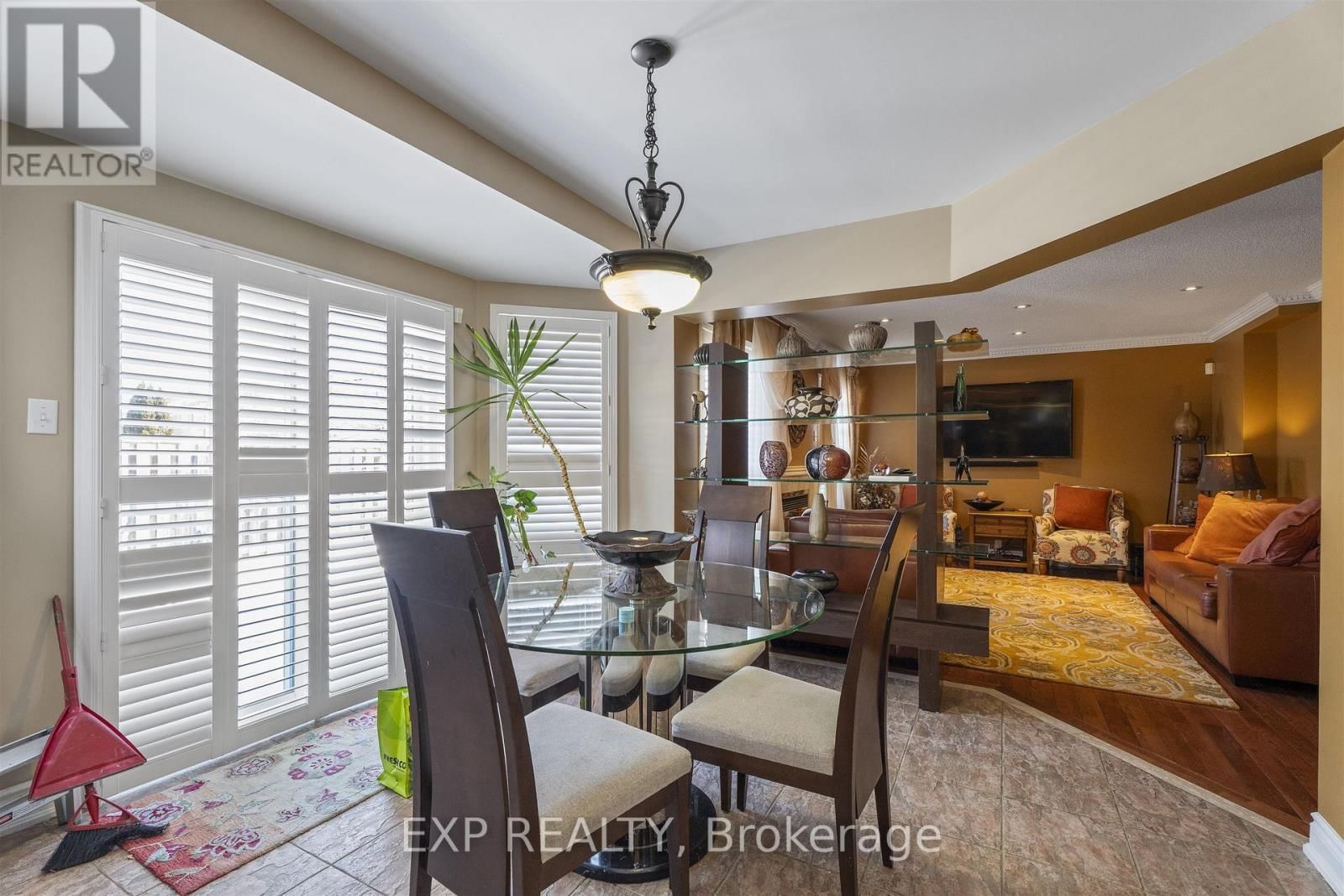 76 HIBERTON CRESCENT Image 7