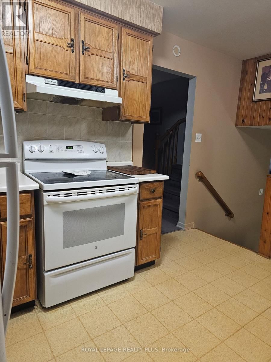 4170 TREETOP CRESCENT Image 11