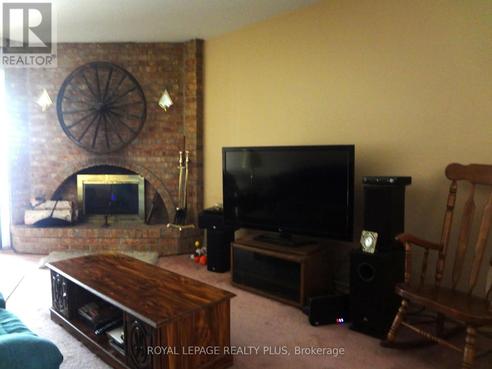 4170 TREETOP CRESCENT Image 15