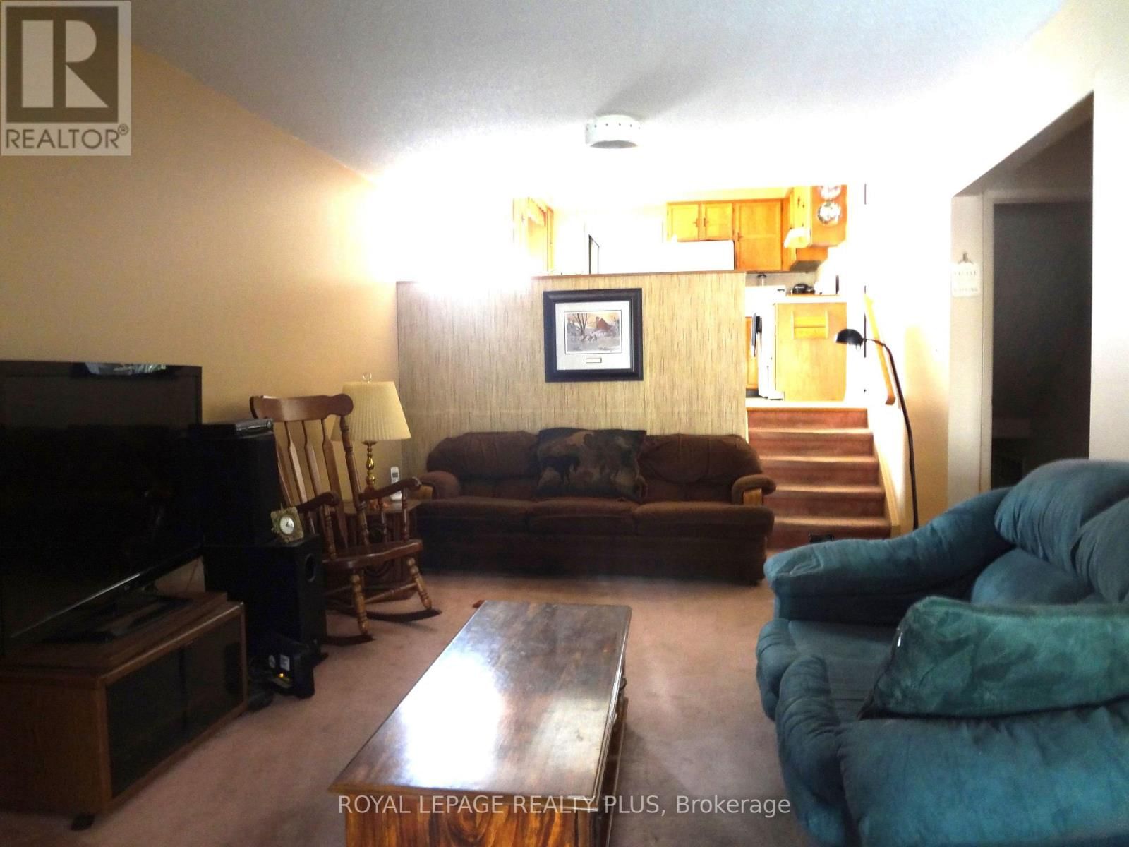 4170 TREETOP CRESCENT Image 16