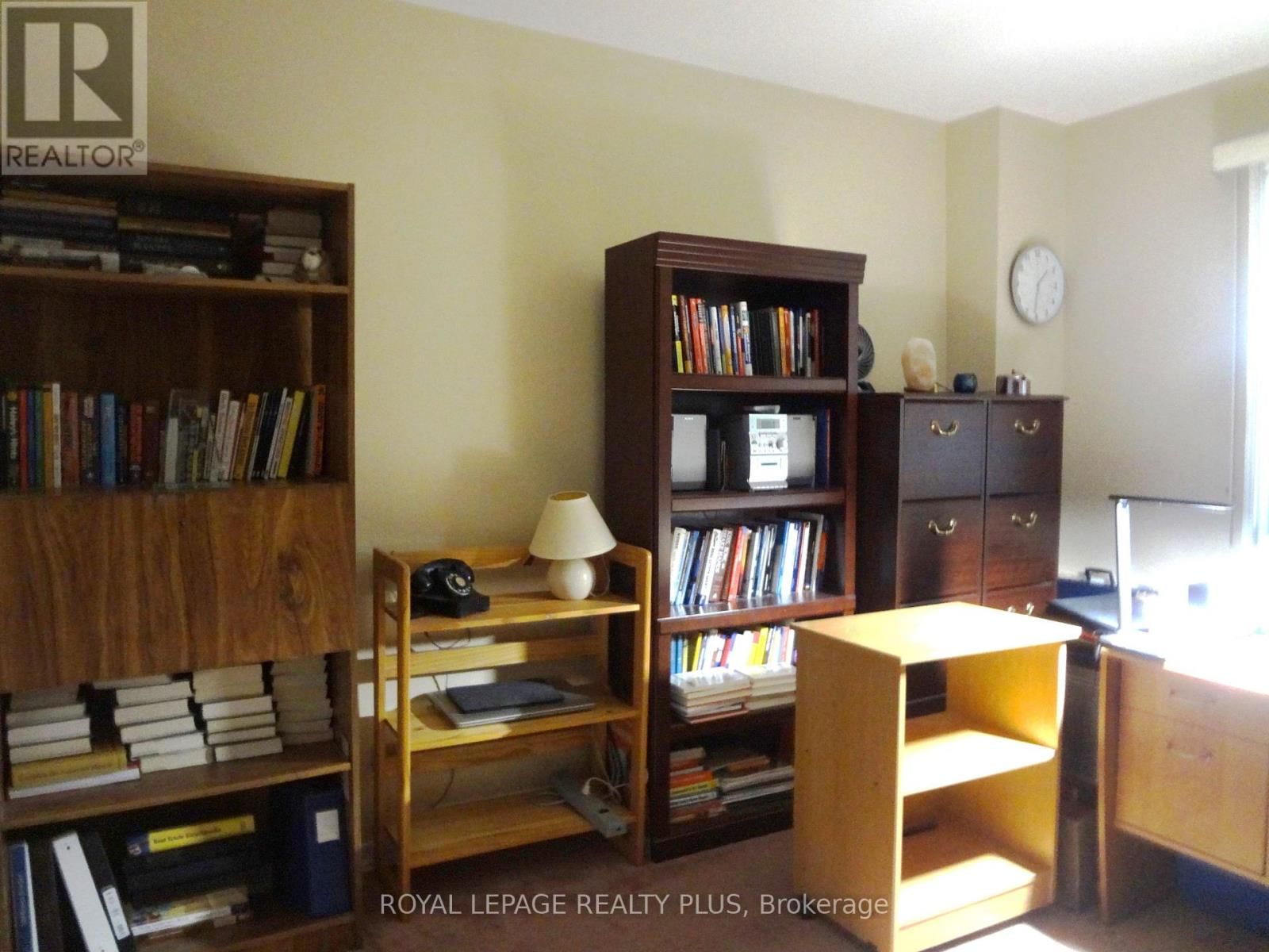 4170 TREETOP CRESCENT Image 20