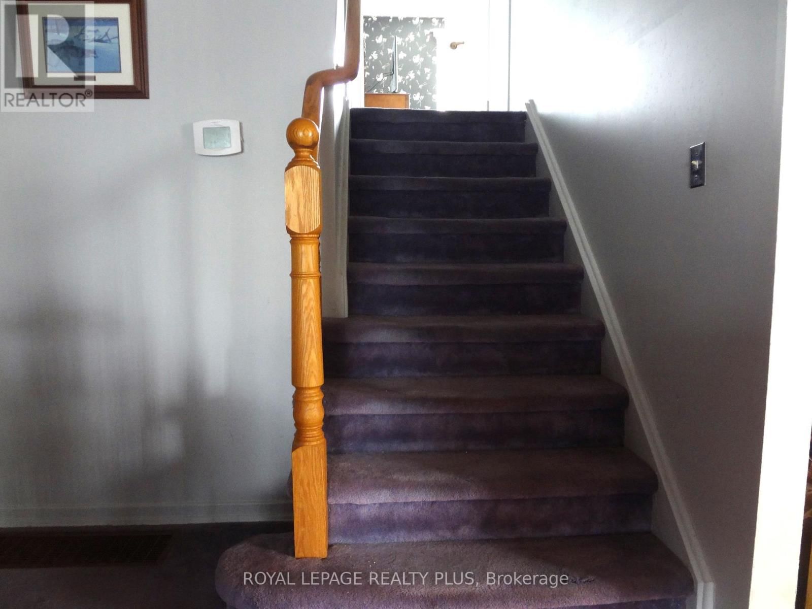 4170 TREETOP CRESCENT Image 22