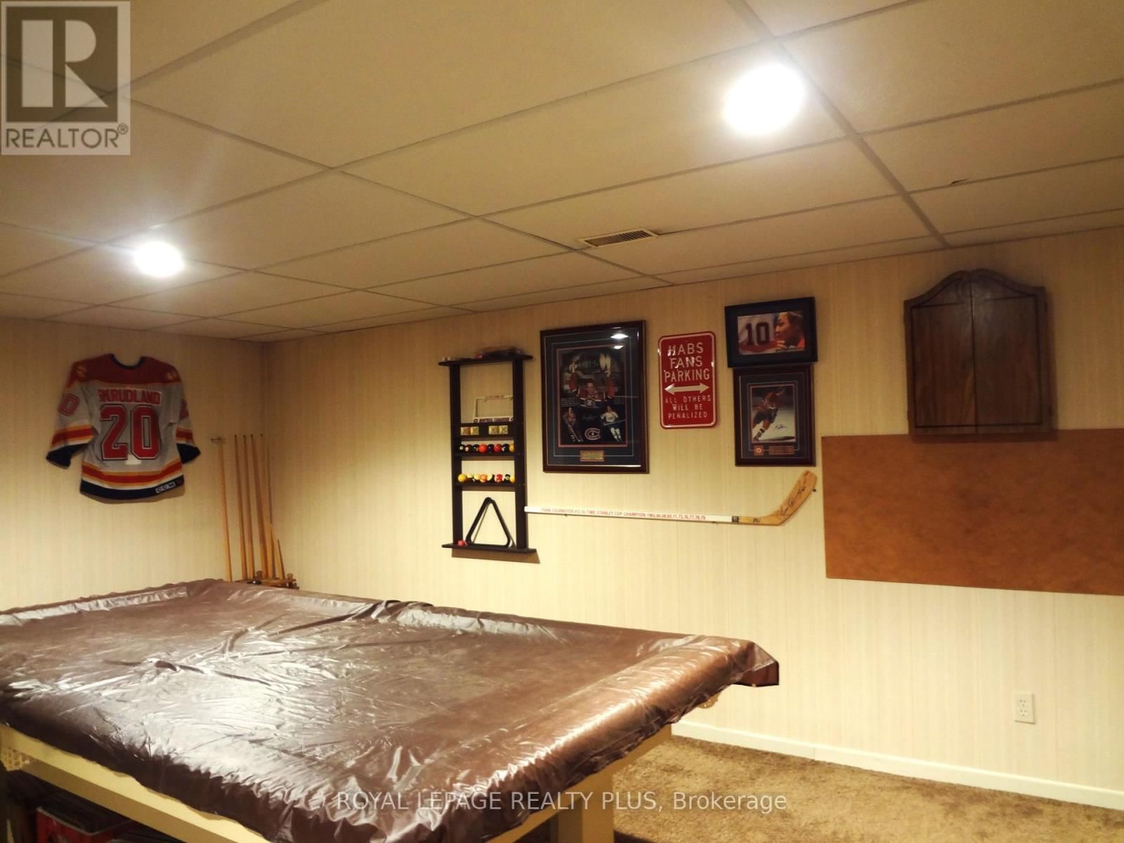 4170 TREETOP CRESCENT Image 33