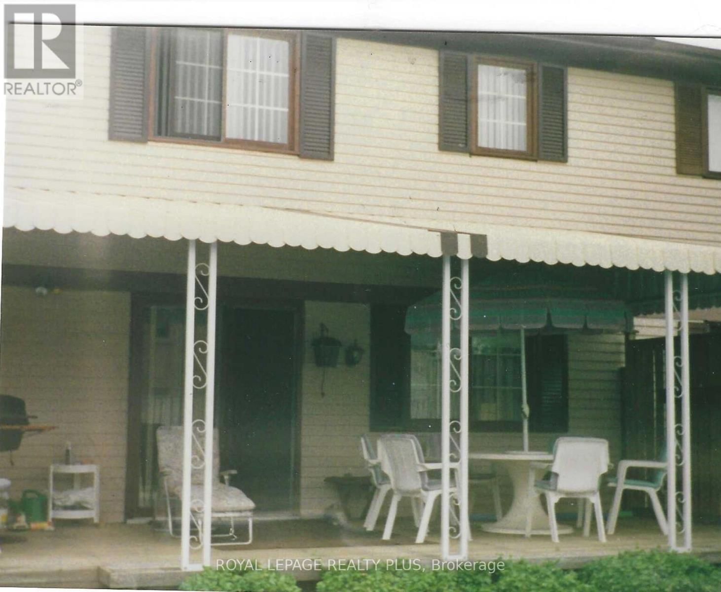 4170 TREETOP CRESCENT Image 36