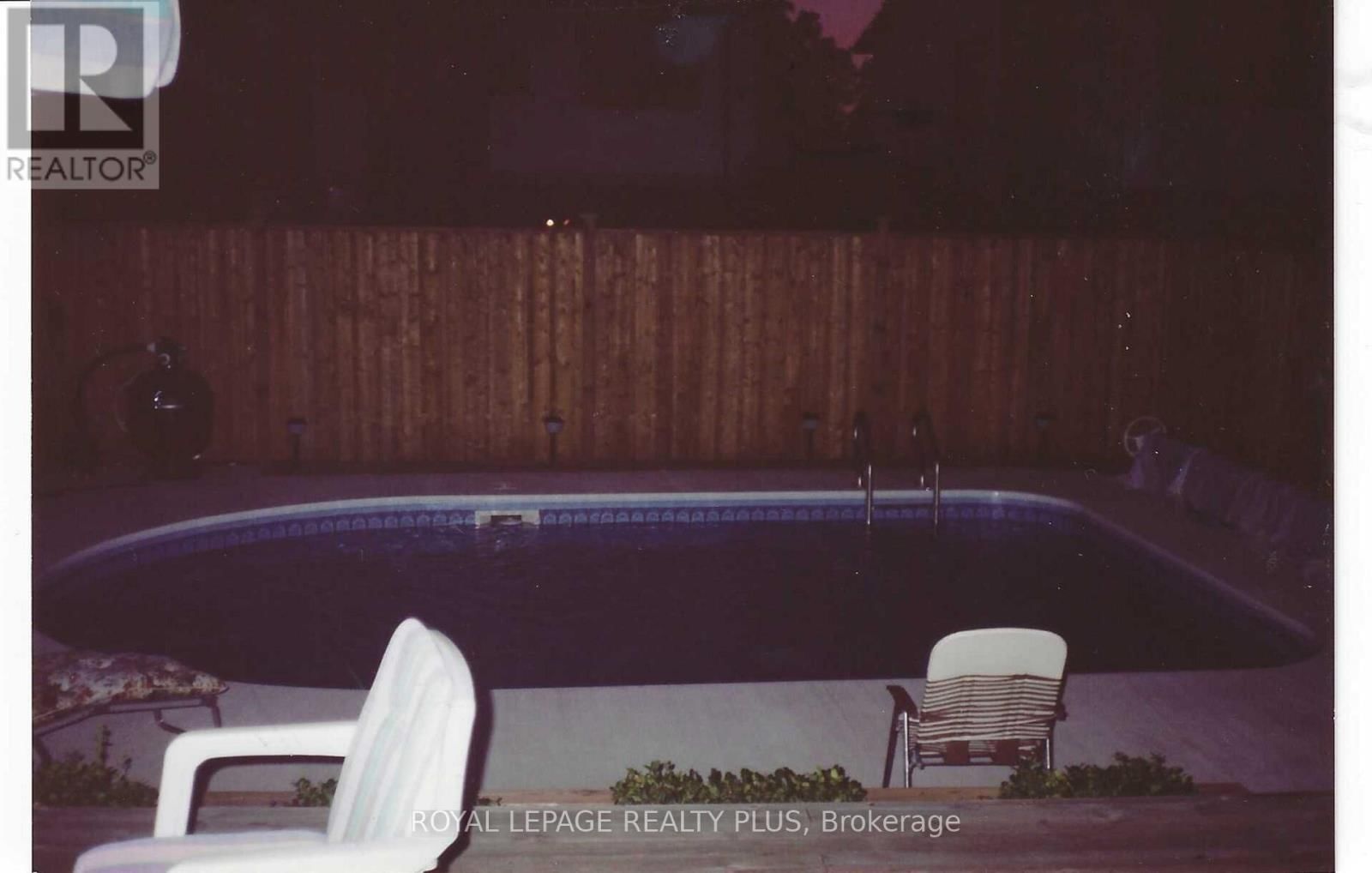 4170 TREETOP CRESCENT Image 38