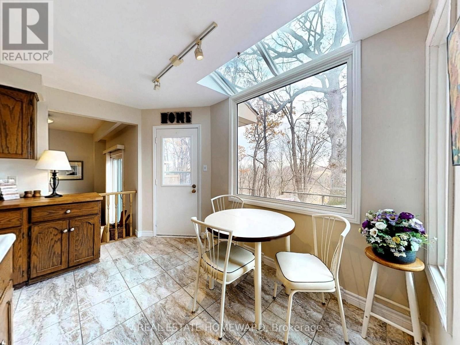 3058 VIEWMOUNT ROAD Image 11