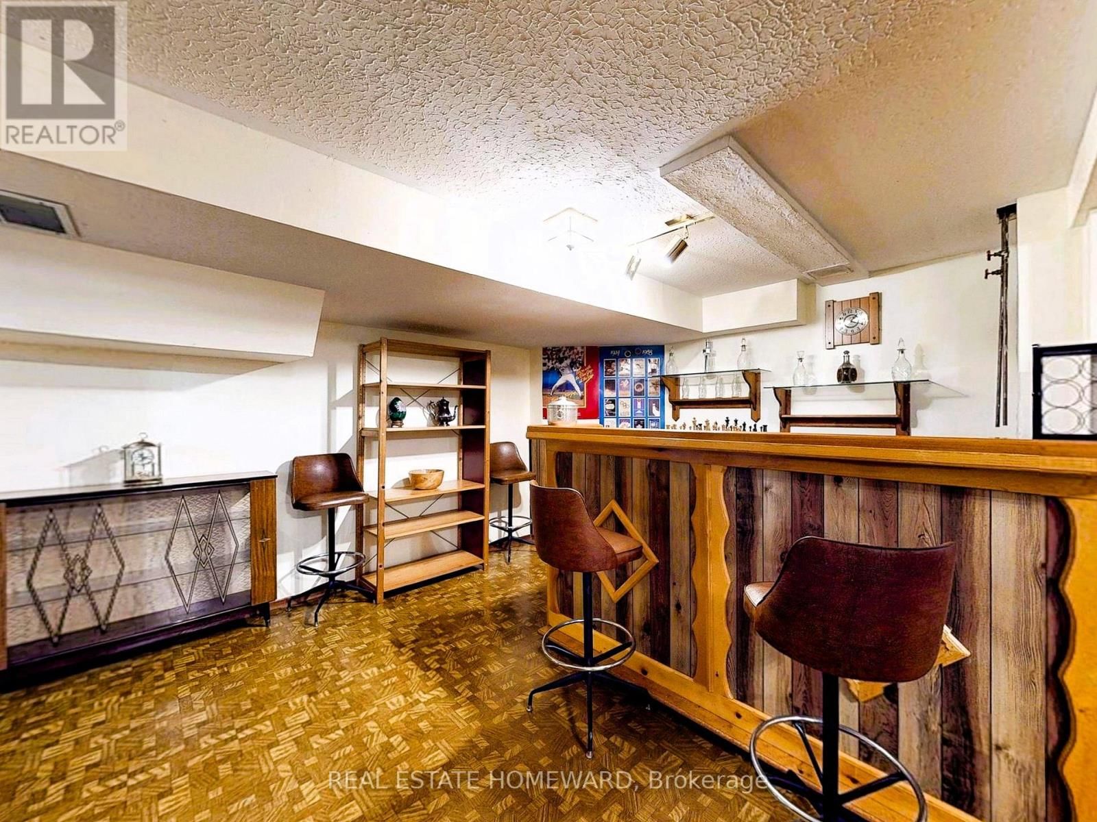 3058 VIEWMOUNT ROAD Image 31